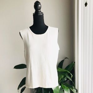 🎀Laura Cotton Mix Large Size Embroidered Neck Sleeveless Sweater Top